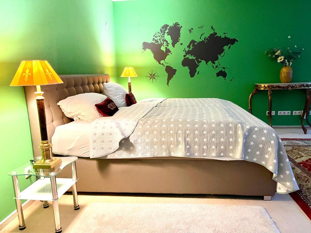 Doppelzimmer Gartenblick Villa Julian Aurich Ngoại thất bức ảnh